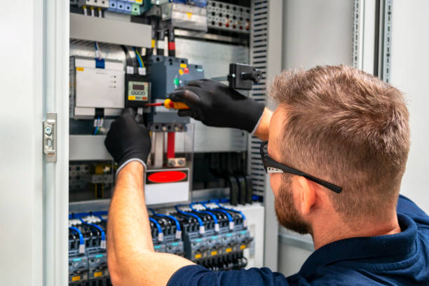 Best Circuit Breaker Repair  in Holyoke, CO